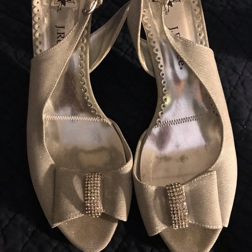 J Renee size 10W silver heels